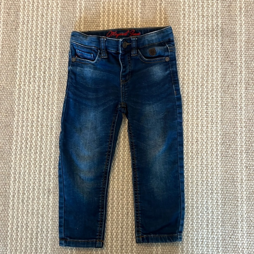 Mayoral size 2 jeans. Snap closure.